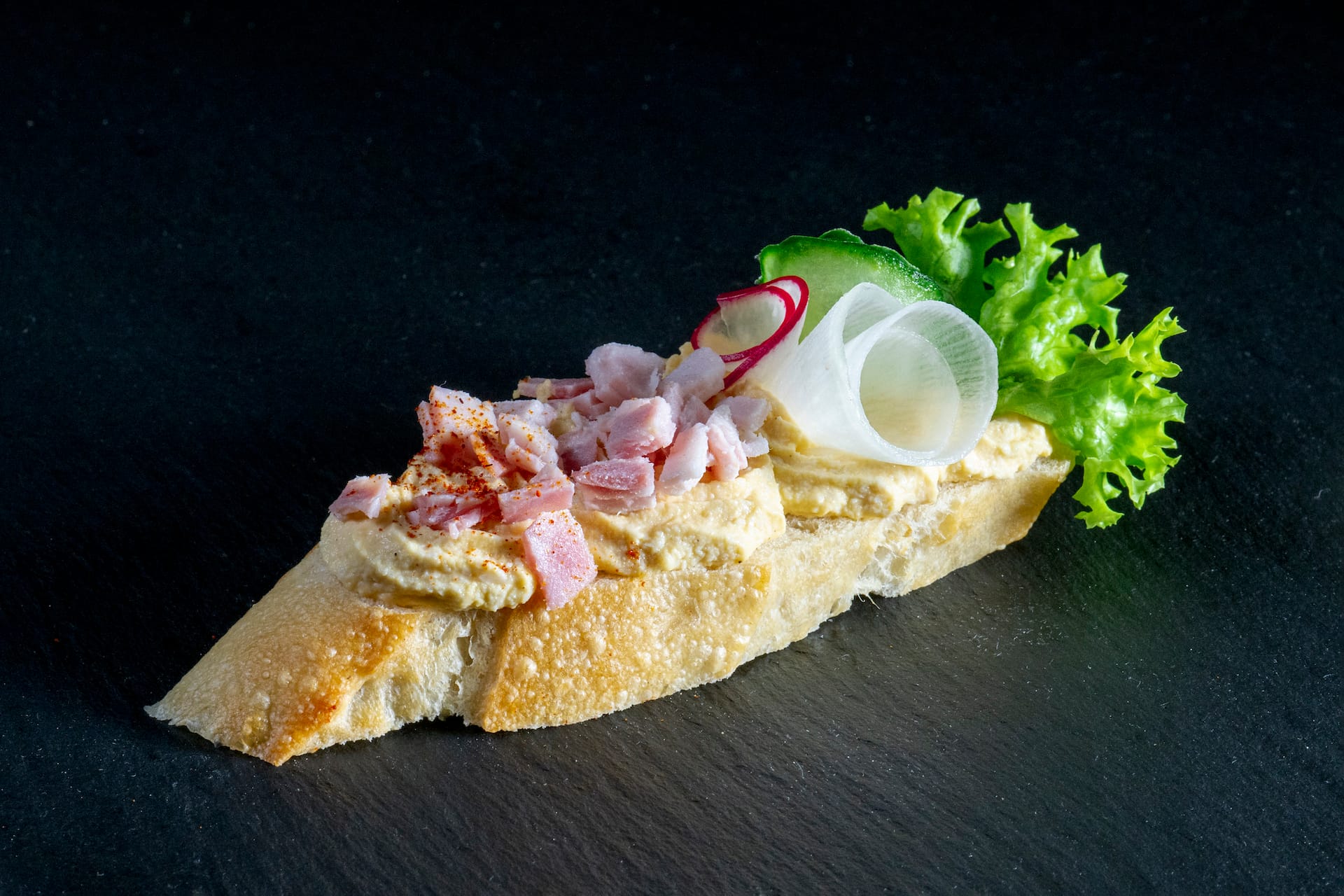 Ei Aufstrich mit Speck - meinbroetchen.at